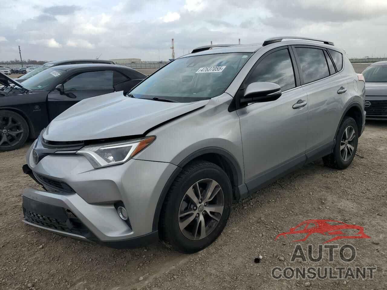 TOYOTA RAV4 2018 - JTMWFREV0JJ188578