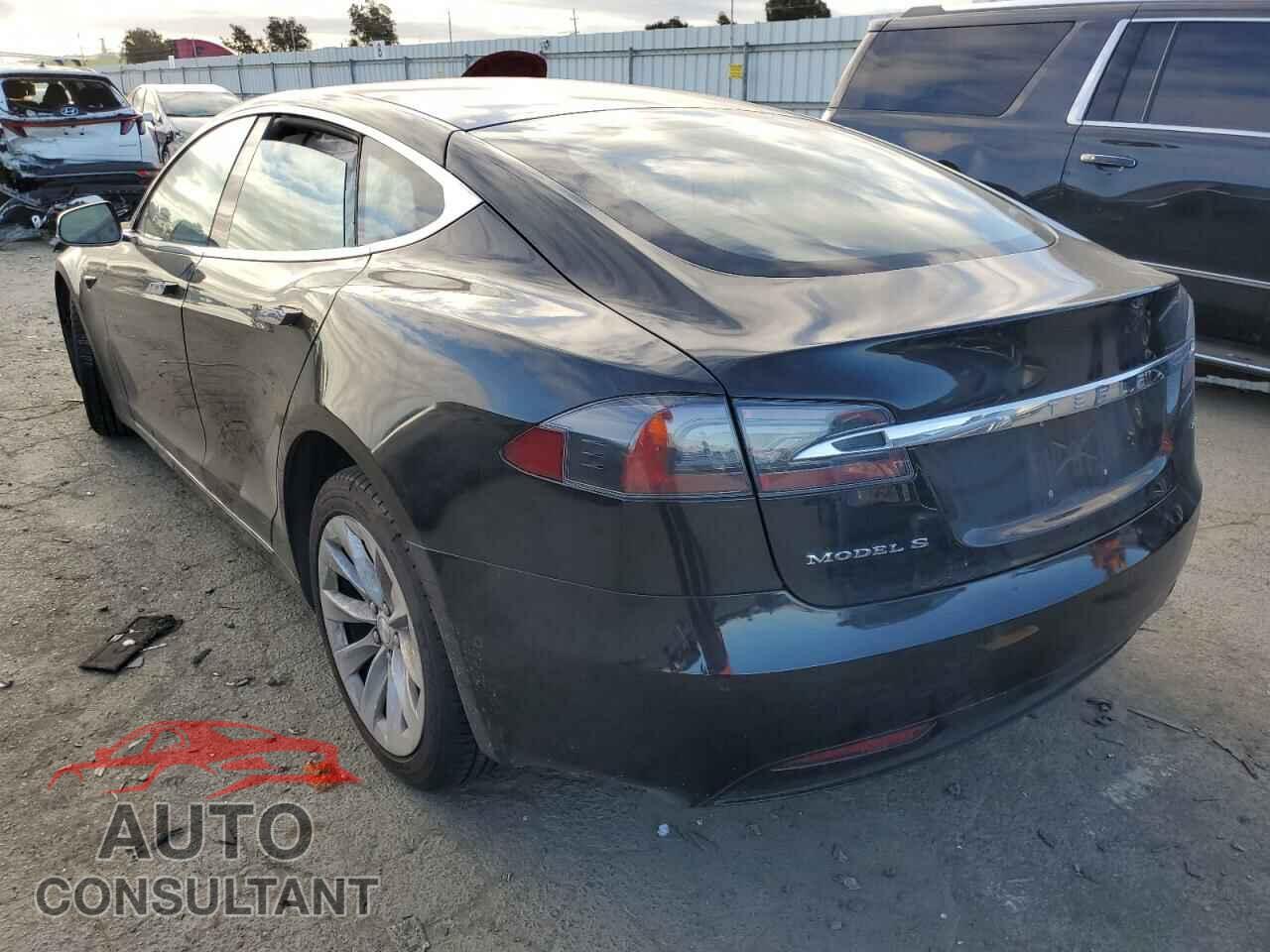 TESLA MODEL S 2018 - 5YJSA1E28JF247551