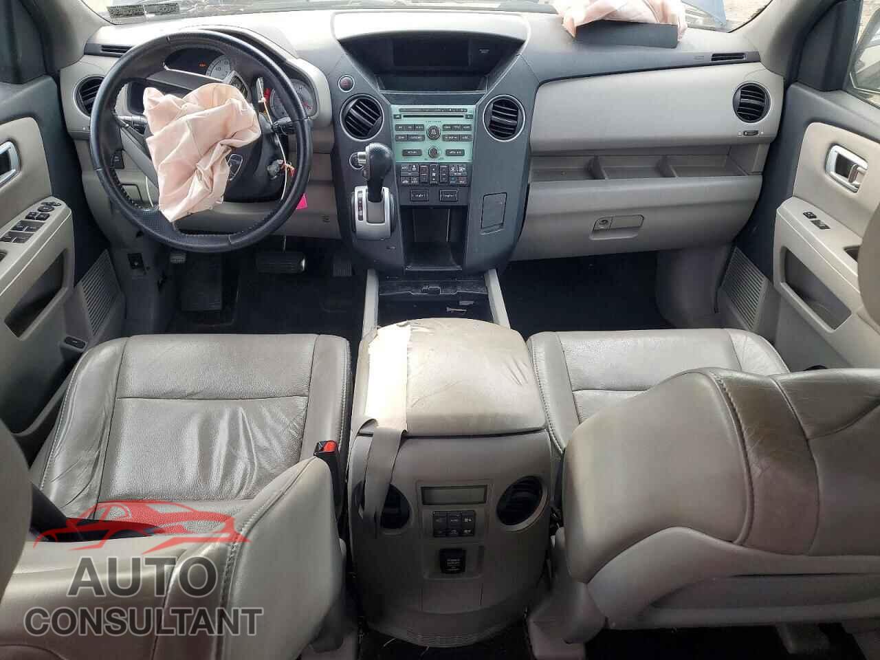 HONDA PILOT 2011 - 5FNYF4H59BB103429