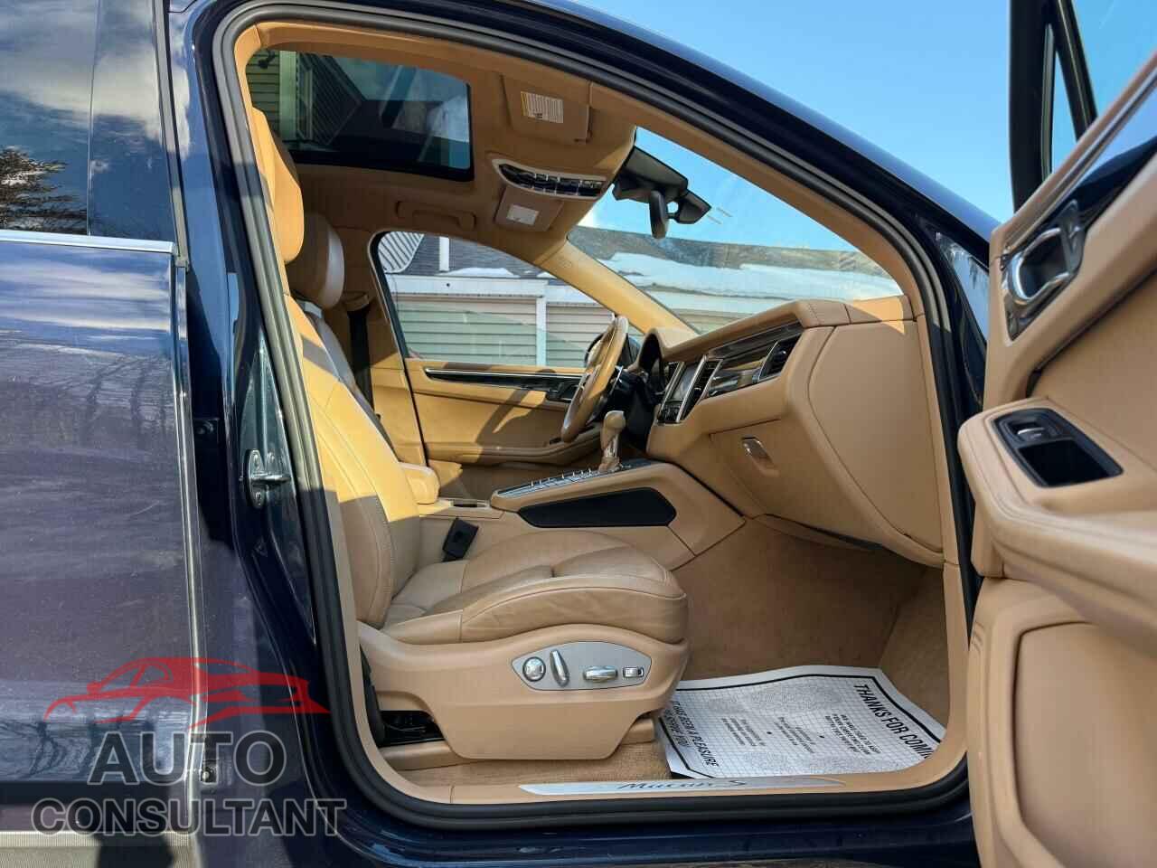 PORSCHE MACAN 2015 - WP1AB2A52FLB54977