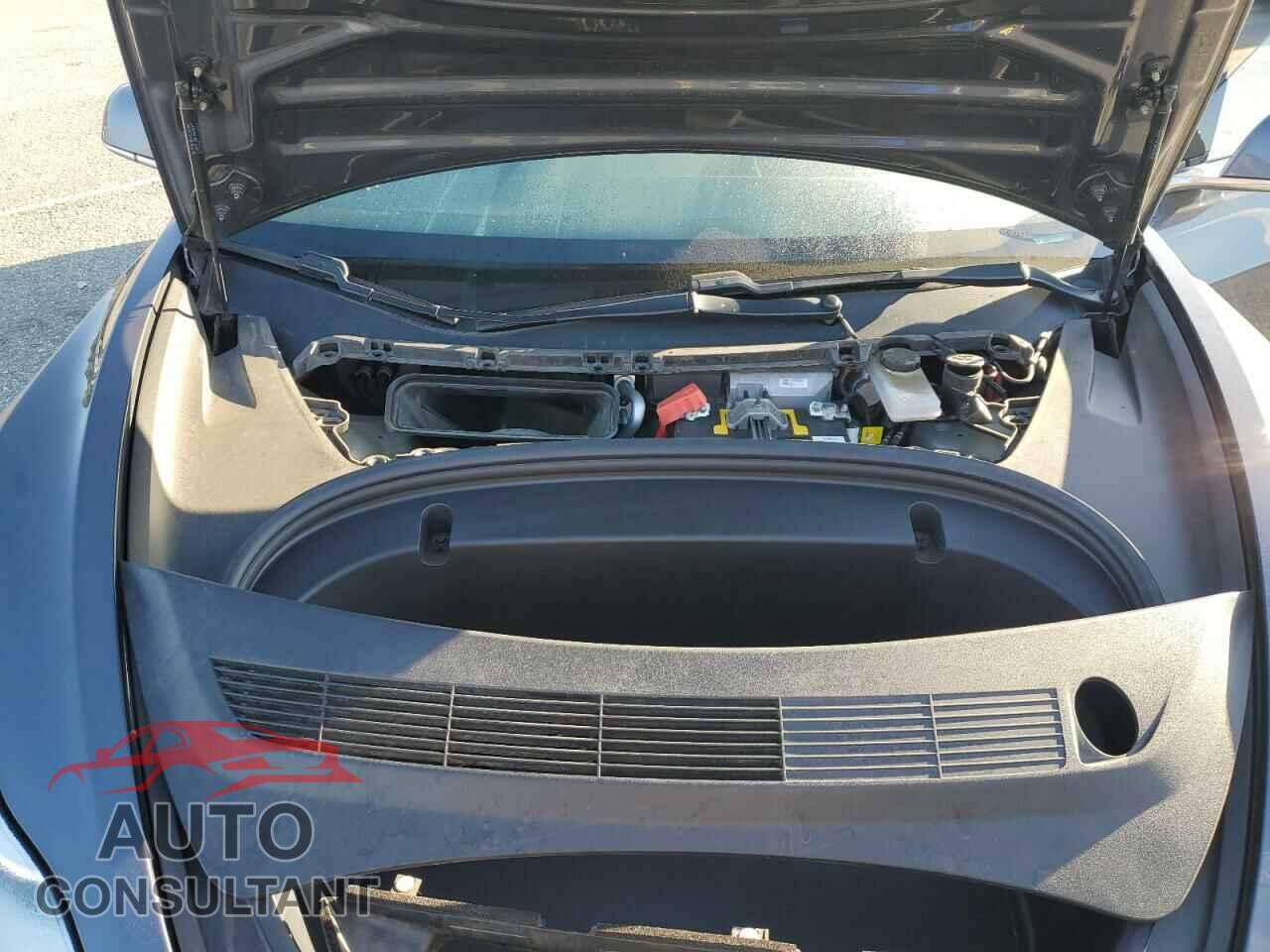 TESLA MODEL 3 2020 - 5YJ3E1EBXLF646473