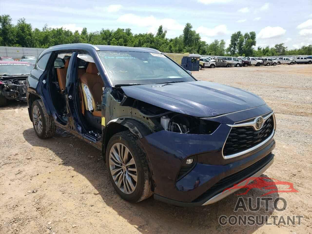 TOYOTA HIGHLANDER 2021 - 5TDFZRAHXMS035608