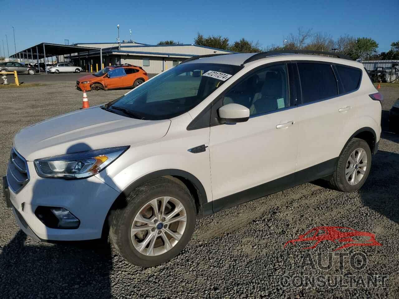 FORD ESCAPE 2017 - 1FMCU0GD3HUA39336