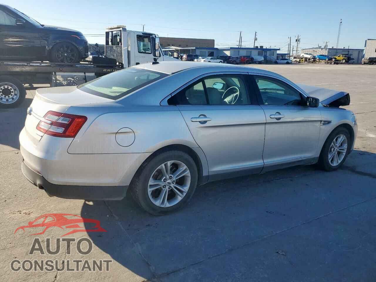 FORD TAURUS 2018 - 1FAHP2D85JG123365