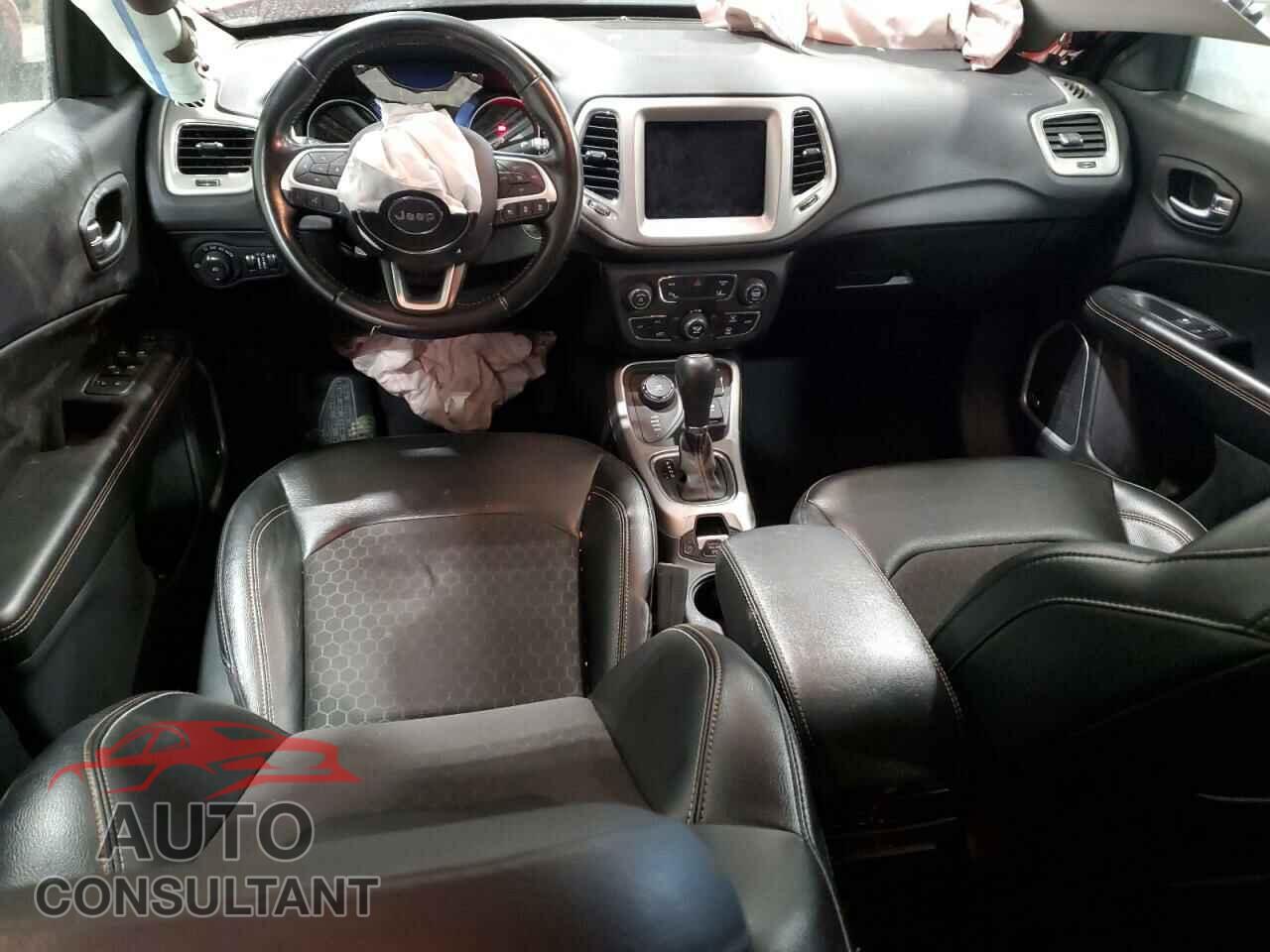 JEEP COMPASS 2020 - 3C4NJDBB3LT158199