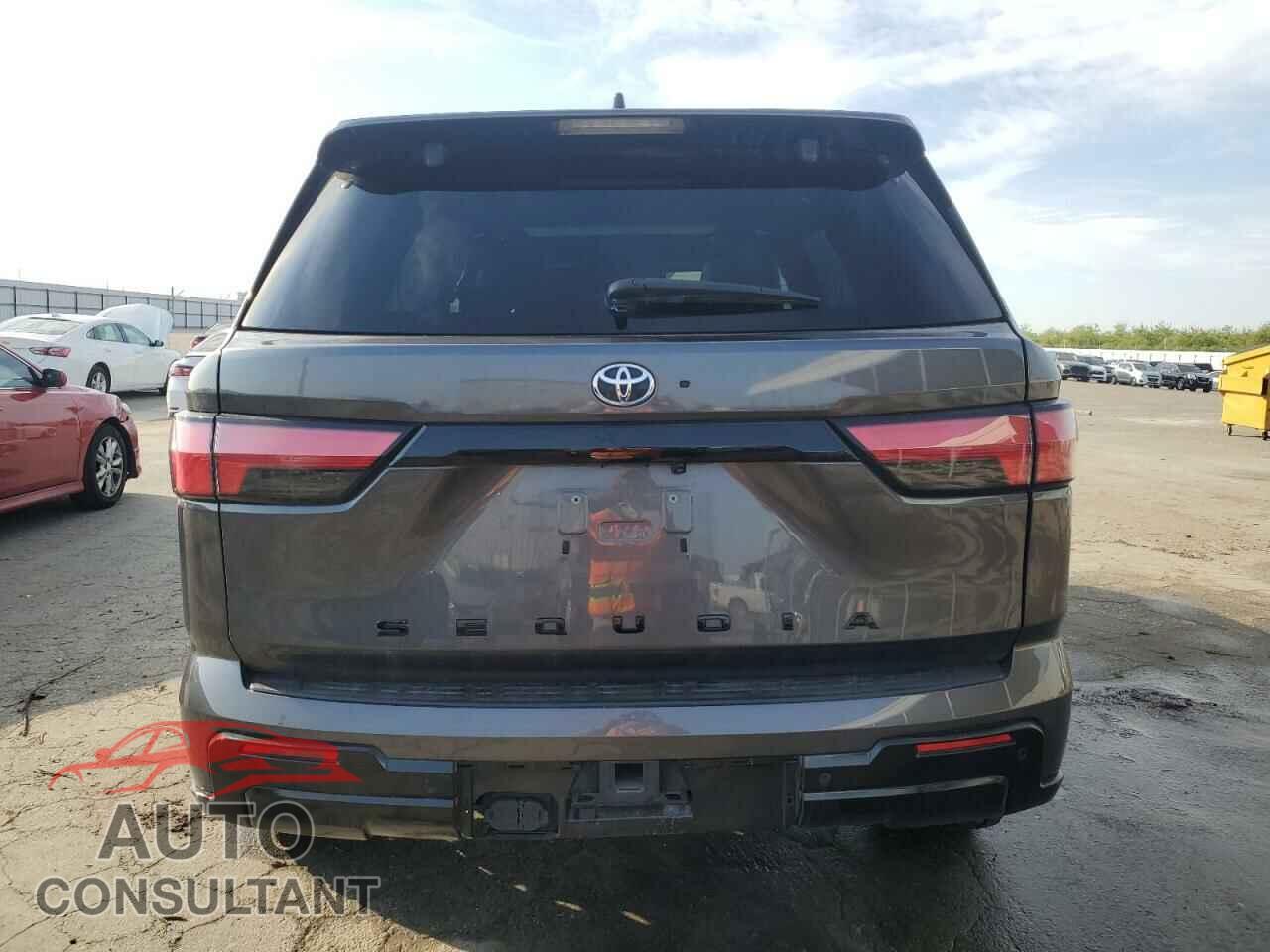 TOYOTA SEQUOIA 2023 - 7SVAAAAA3PX001066
