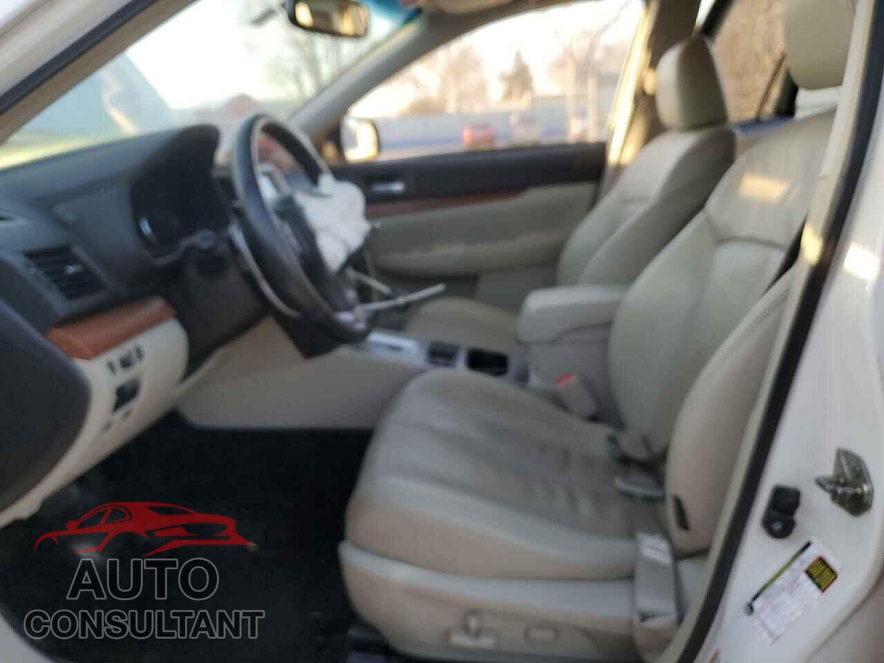 SUBARU OUTBACK 2013 - 4S4BRCLC8D3201781
