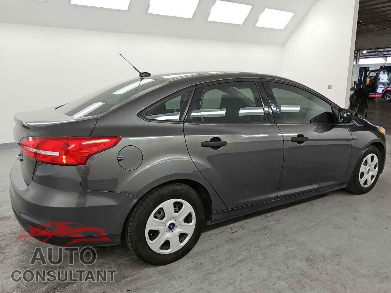 FORD FOCUS 2018 - 1FADP3E27JL246882