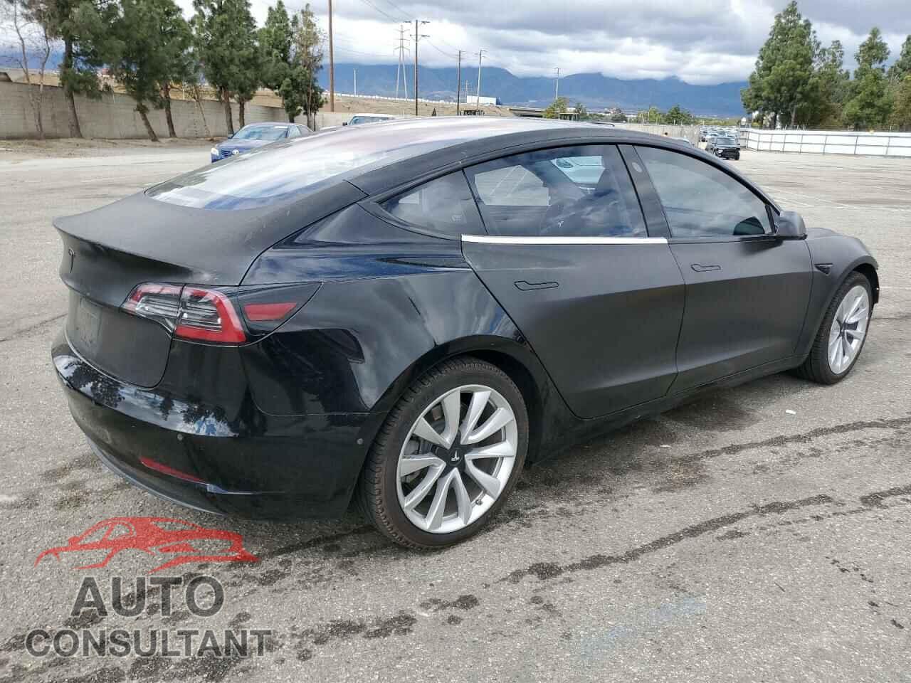 TESLA MODEL 3 2018 - 5YJ3E1EA0JF060420
