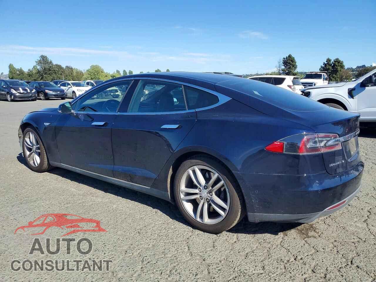TESLA MODEL S 2015 - 5YJSA1H24FF092516