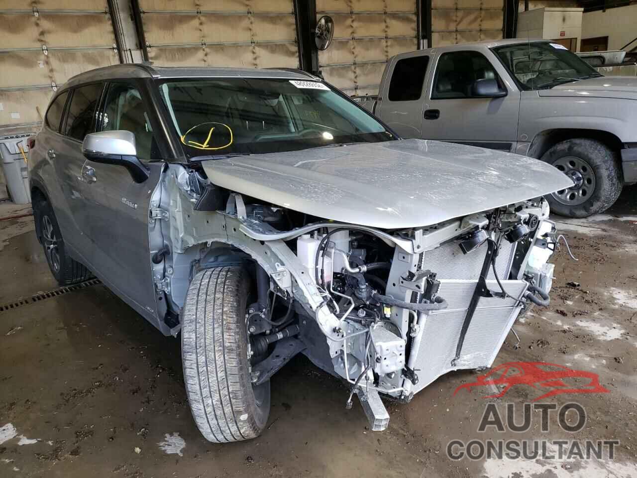 TOYOTA HIGHLANDER 2021 - 5TDGBRCHXMS530400