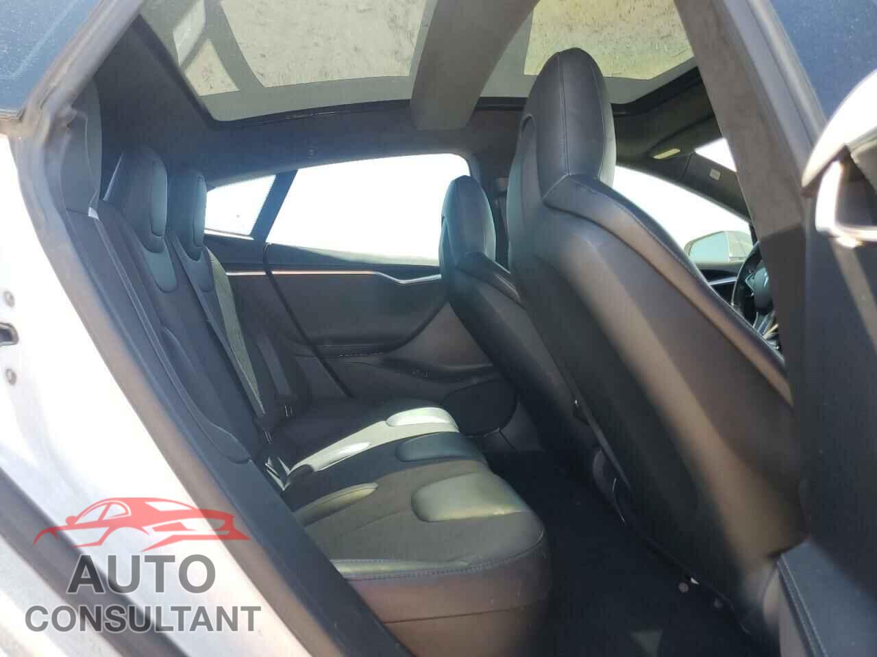 TESLA MODEL S 2016 - 5YJSA1E21GF150460
