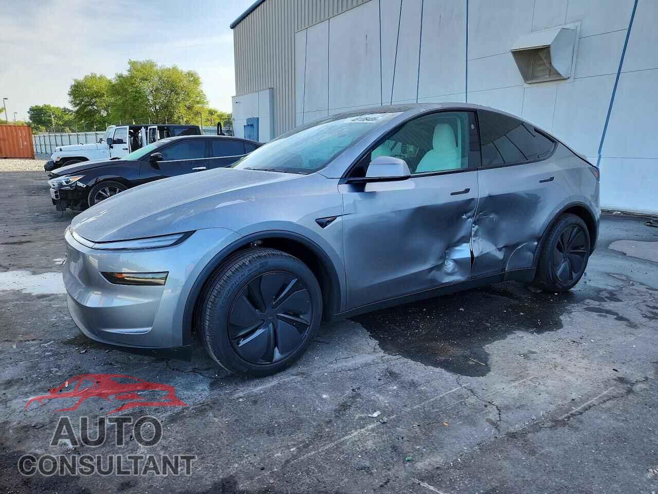 TESLA MODEL Y 2026 - 7SAYGDEE8TA395433