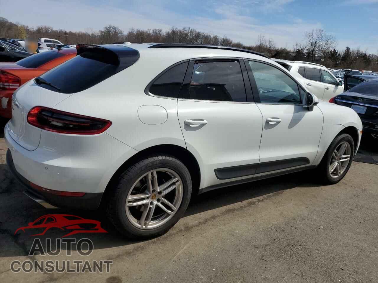 PORSCHE MACAN 2018 - WP1AA2A57JLB16589