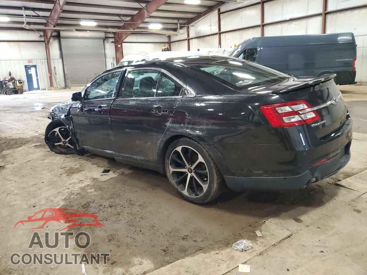 FORD TAURUS 2015 - 1FAHP2KT8FG156875