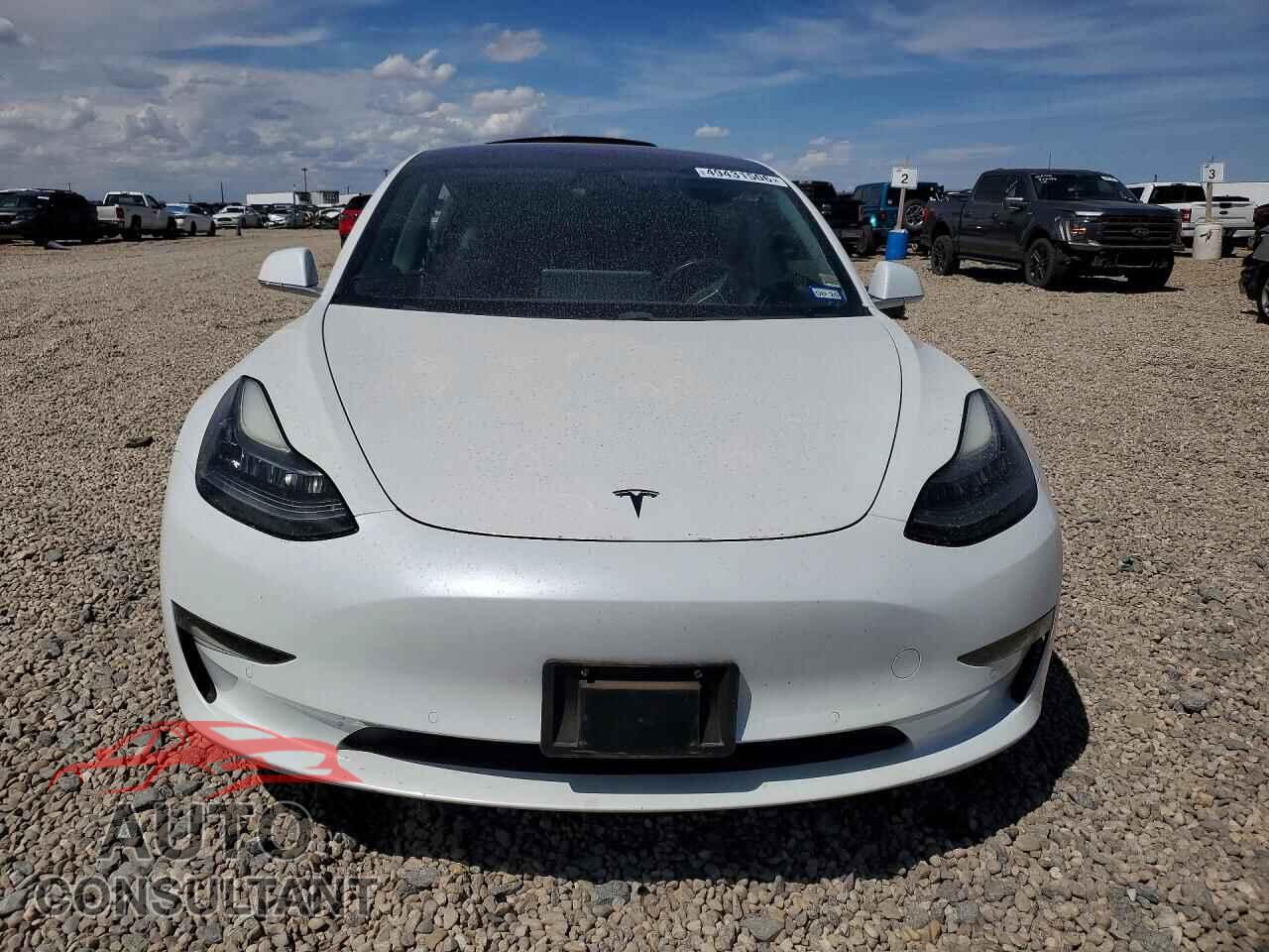 TESLA MODEL 3 2018 - 5YJ3E1EA4JF009180