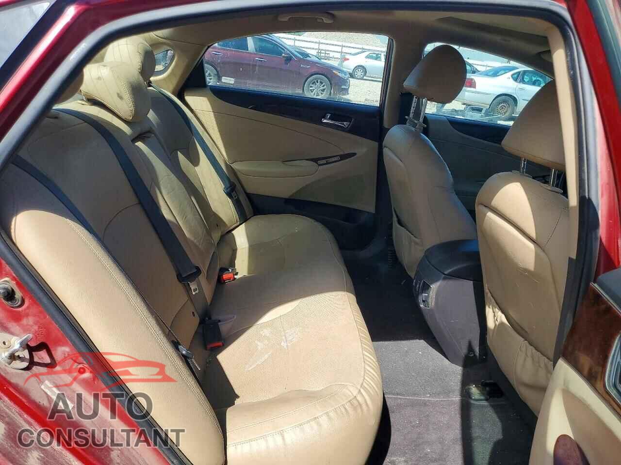 HYUNDAI SONATA 2013 - KMHEC4A48DA070766