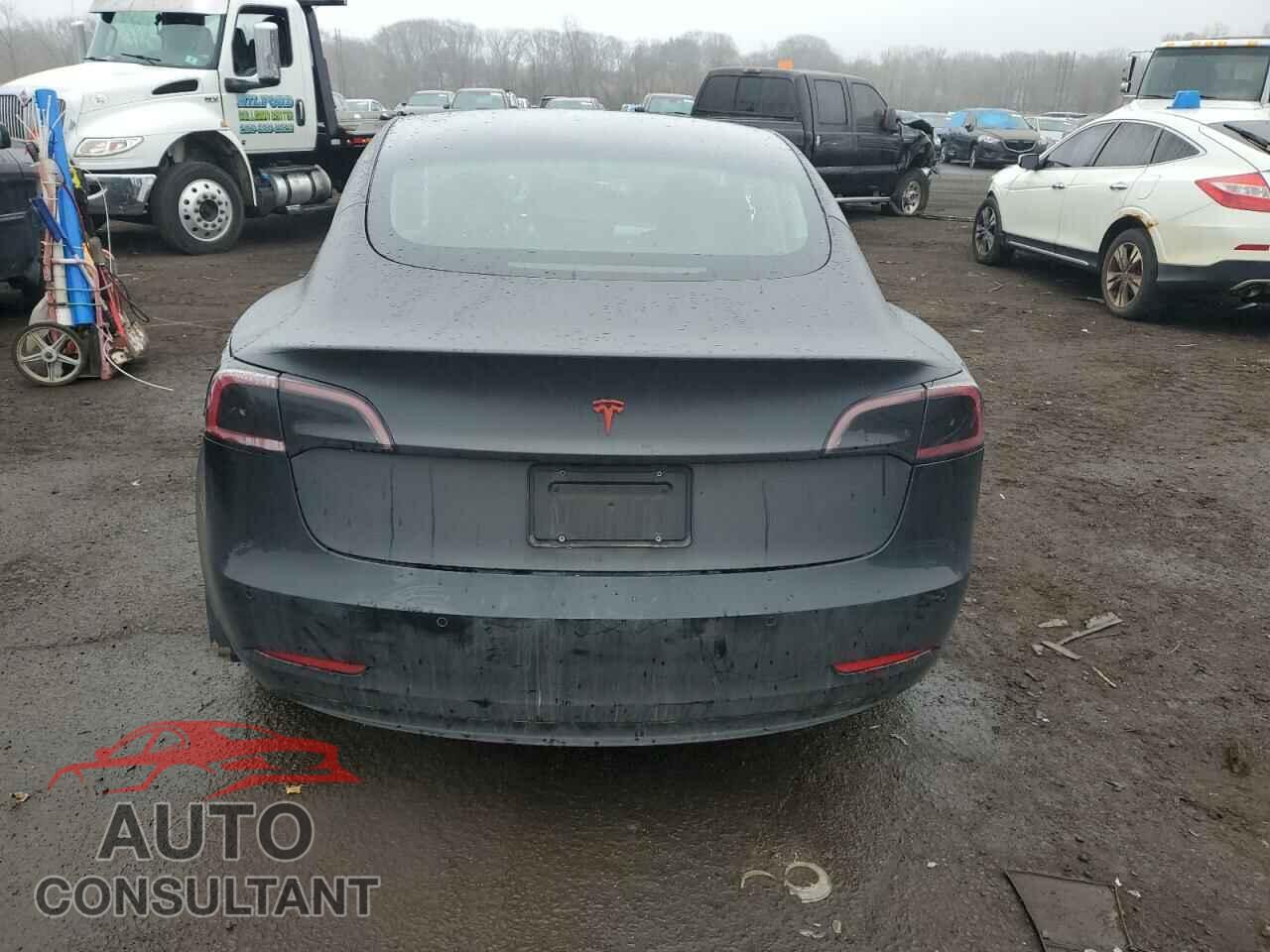 TESLA MODEL 3 2021 - 5YJ3E1EB8MF983905