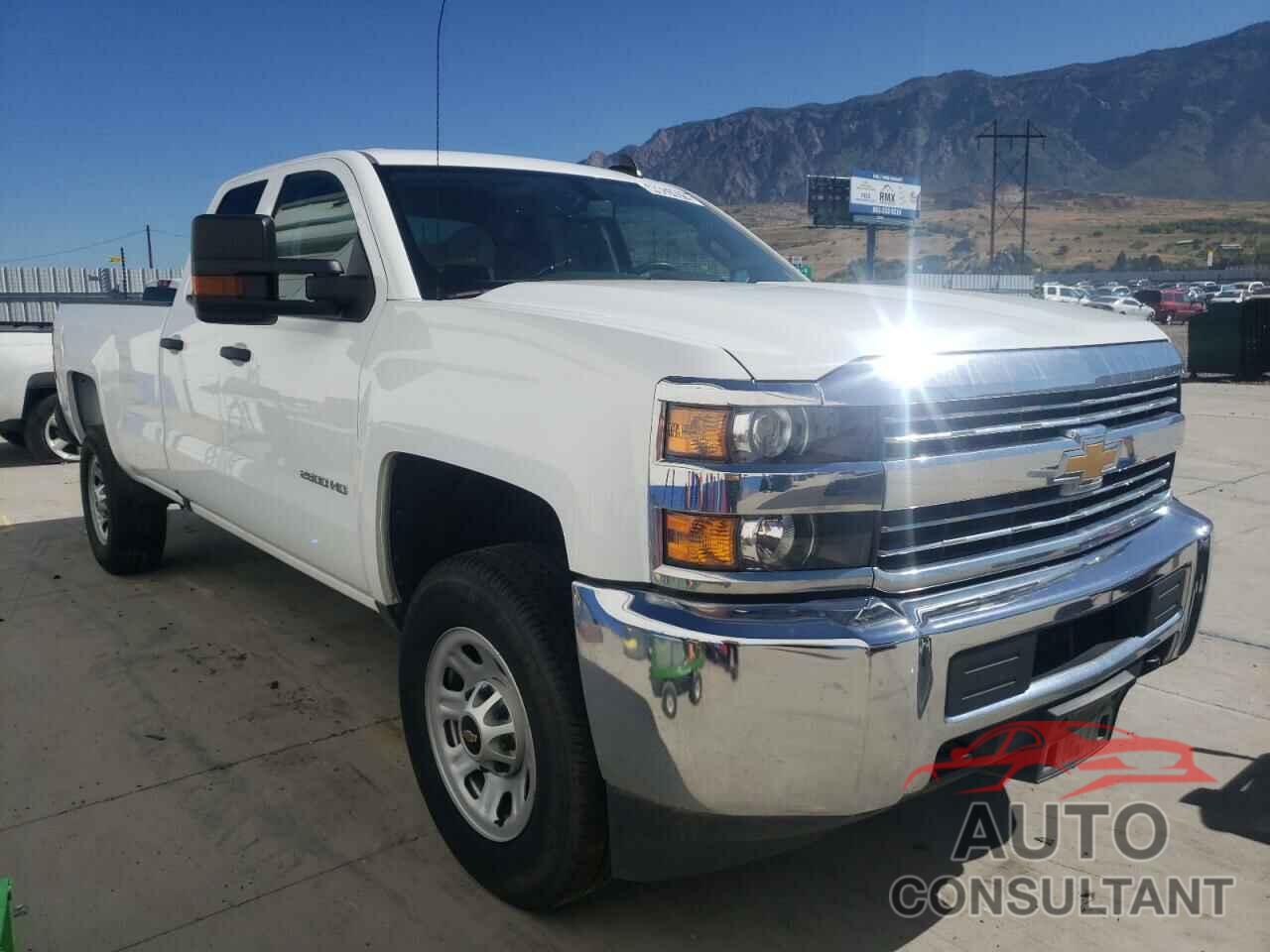 CHEVROLET SILVERADO 2018 - 1GB2KUEG6JZ323678