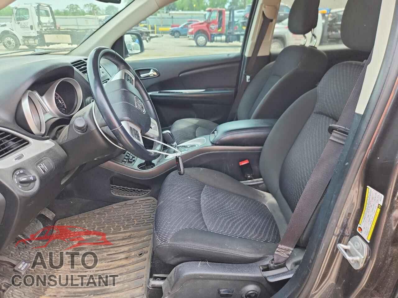 DODGE JOURNEY 2019 - 3C4PDCBB9KT747217