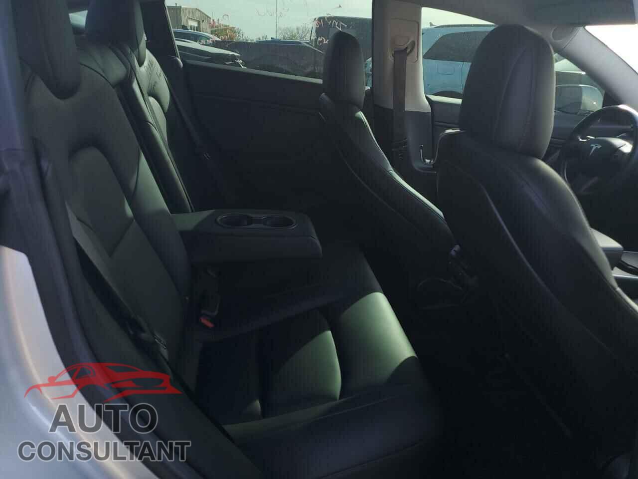 TESLA MODEL 3 2018 - 5YJ3E1EA2JF042601