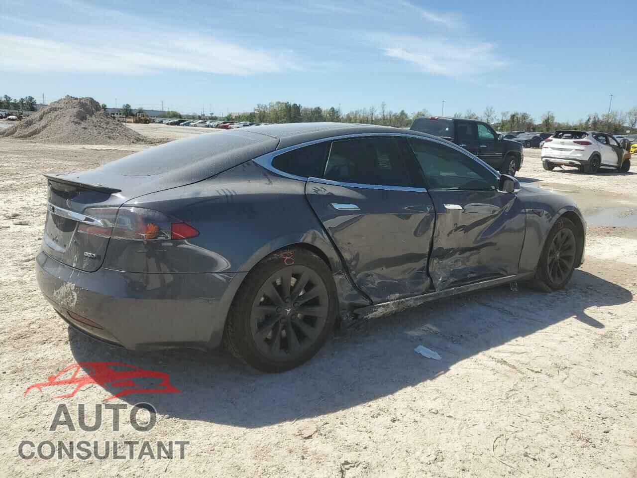 TESLA MODEL S 2017 - 5YJSA1E20HF194600