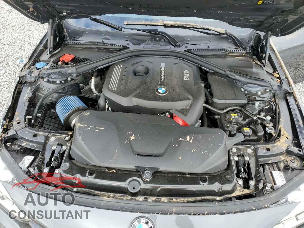 BMW 3 SERIES 2018 - WBA8B9C50JEE82353