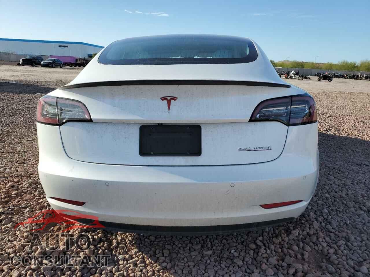 TESLA MODEL 3 2020 - 5YJ3E1EC5LF624809