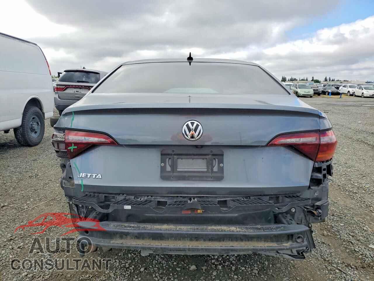 VOLKSWAGEN JETTA 2019 - 3VWC57BU3KM024300