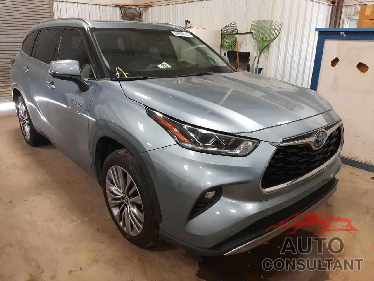 TOYOTA HIGHLANDER 2020 - 5TDFARAH1LS001224
