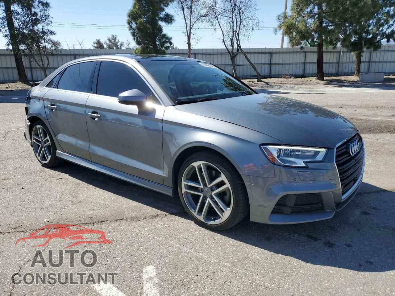 AUDI A3 2018 - WAUGUGFF1J1020869