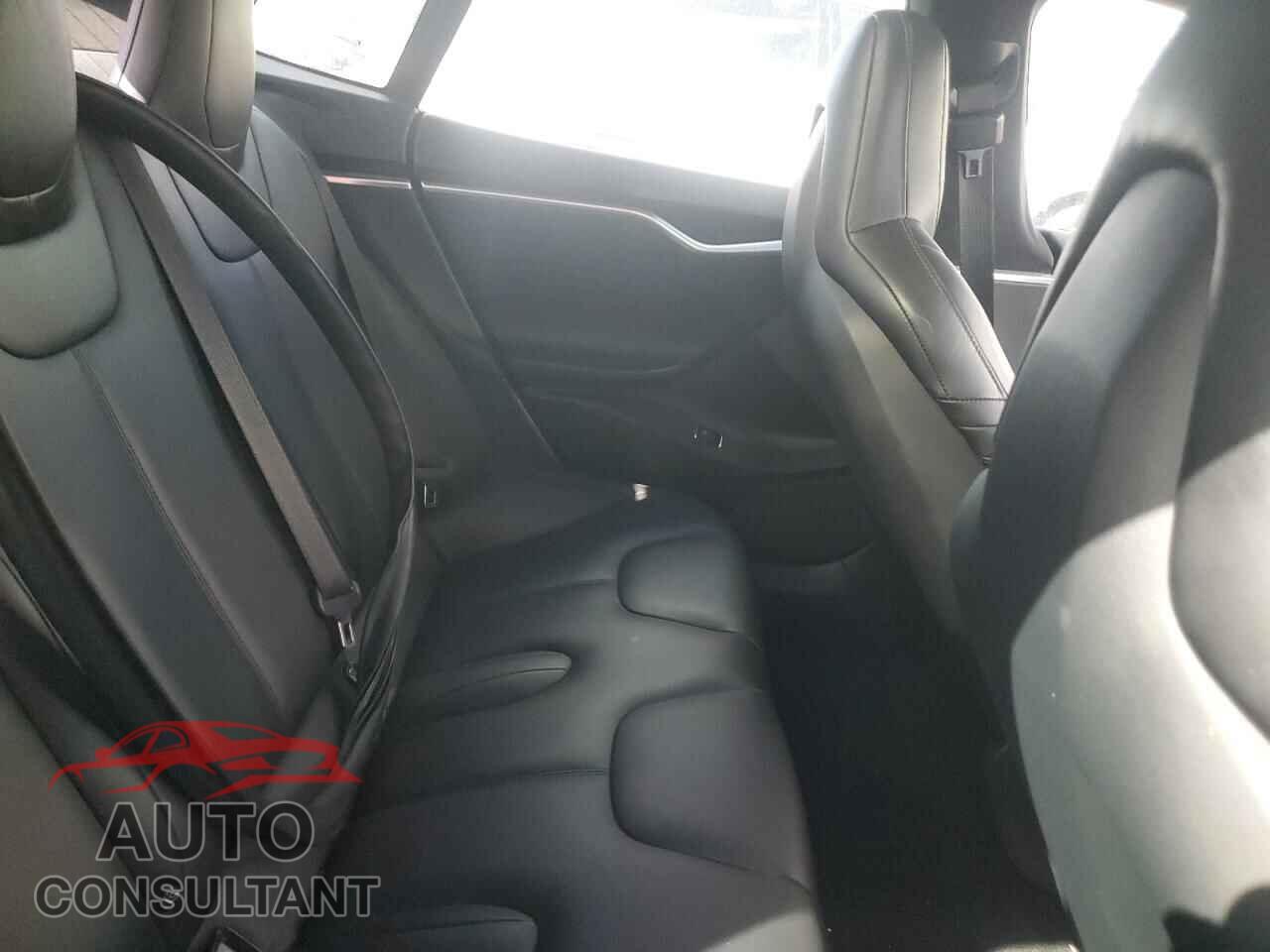 TESLA MODEL S 2016 - 5YJSA1E44GF121309