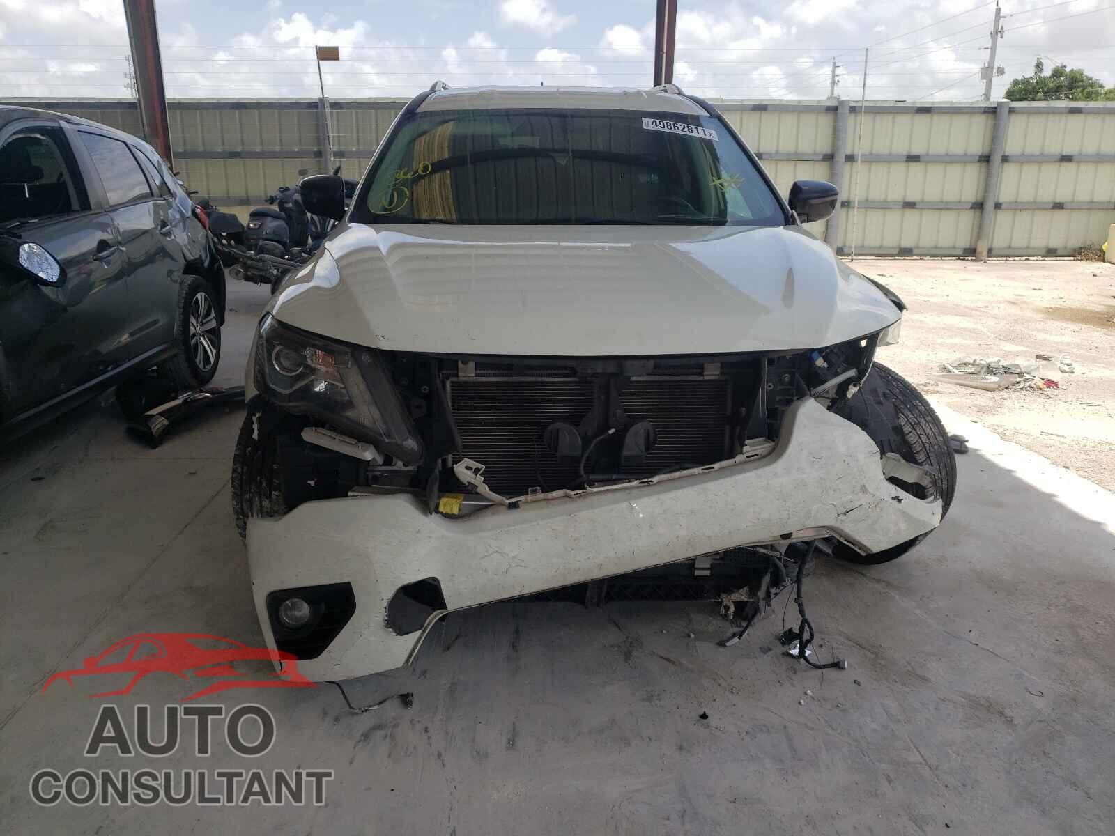 NISSAN PATHFINDER 2017 - 5N1DR2MN0HC658741