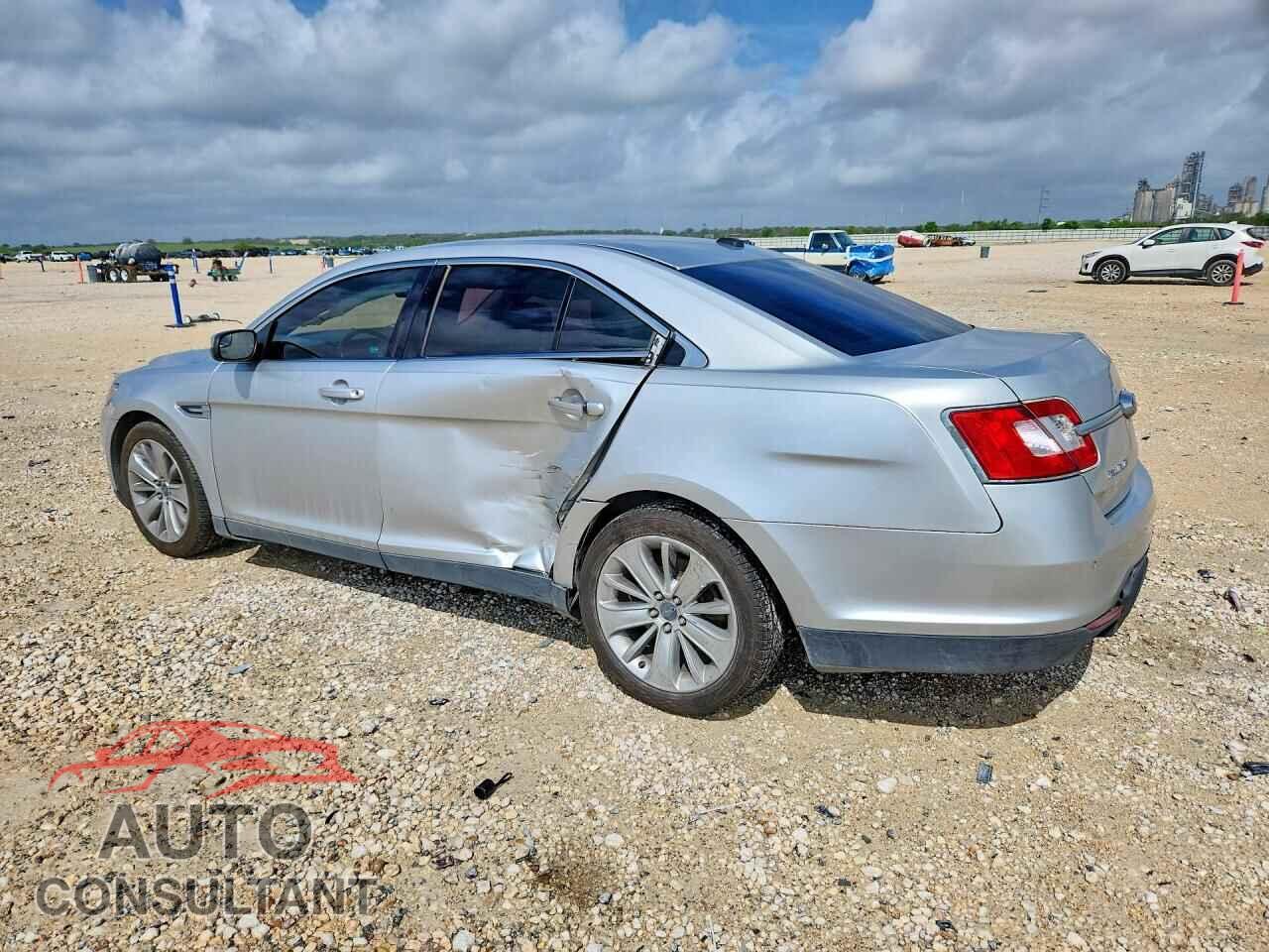FORD TAURUS 2012 - 1FAHP2FW2CG102195
