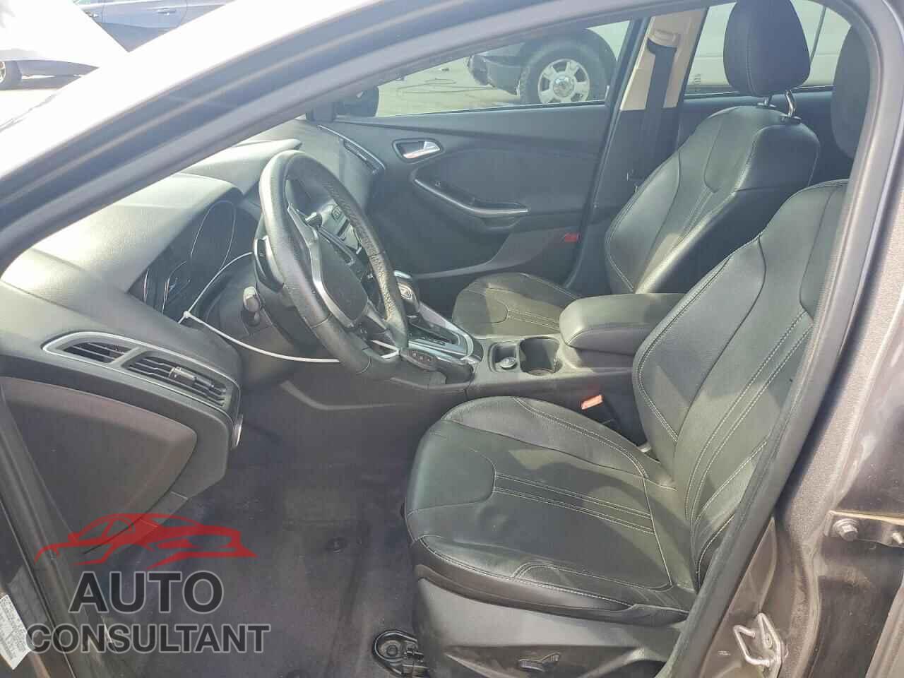 FORD FOCUS 2012 - 1FAHP3N24CL270612