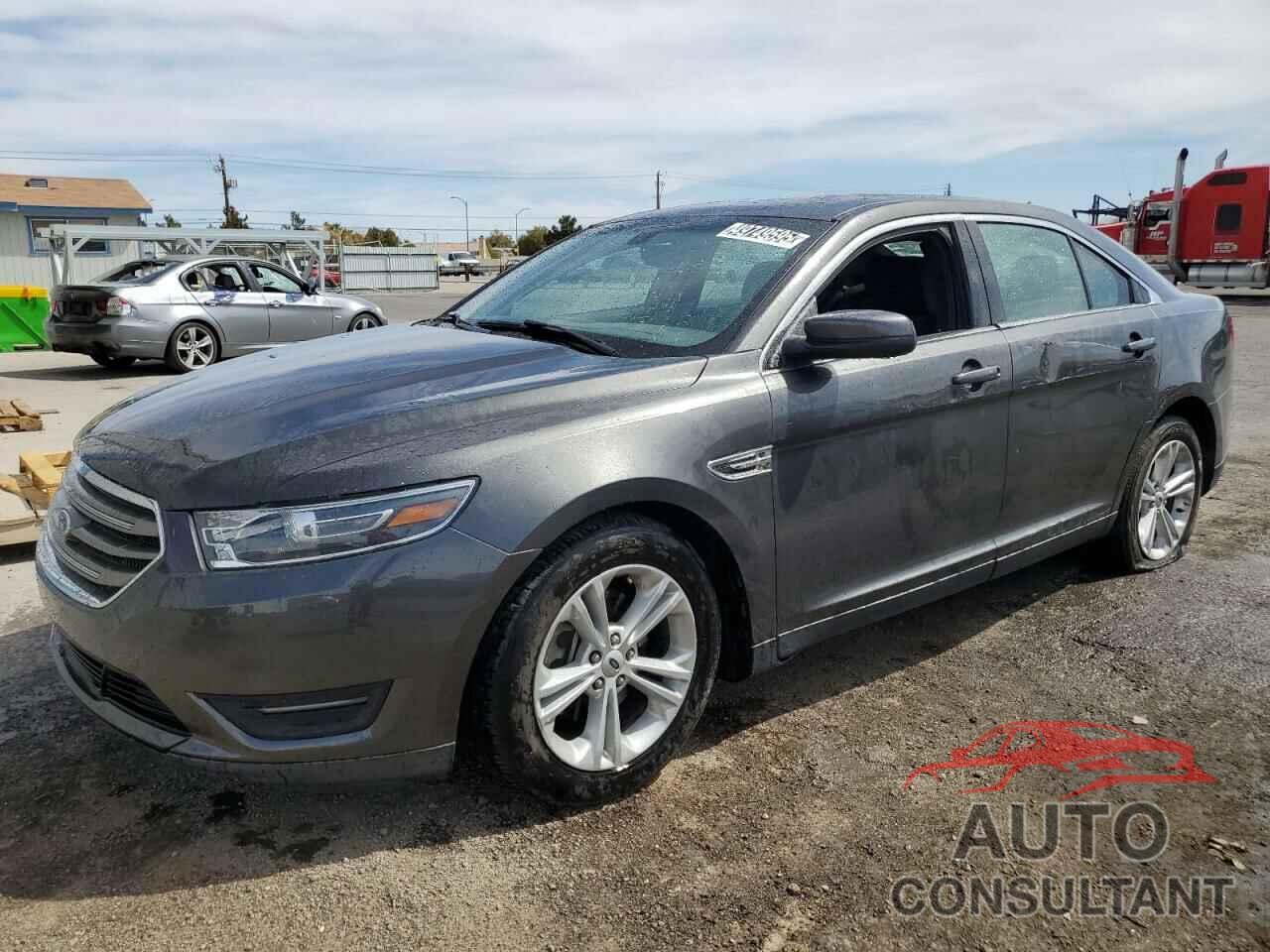 FORD TAURUS 2018 - 1FAHP2E87JG135838