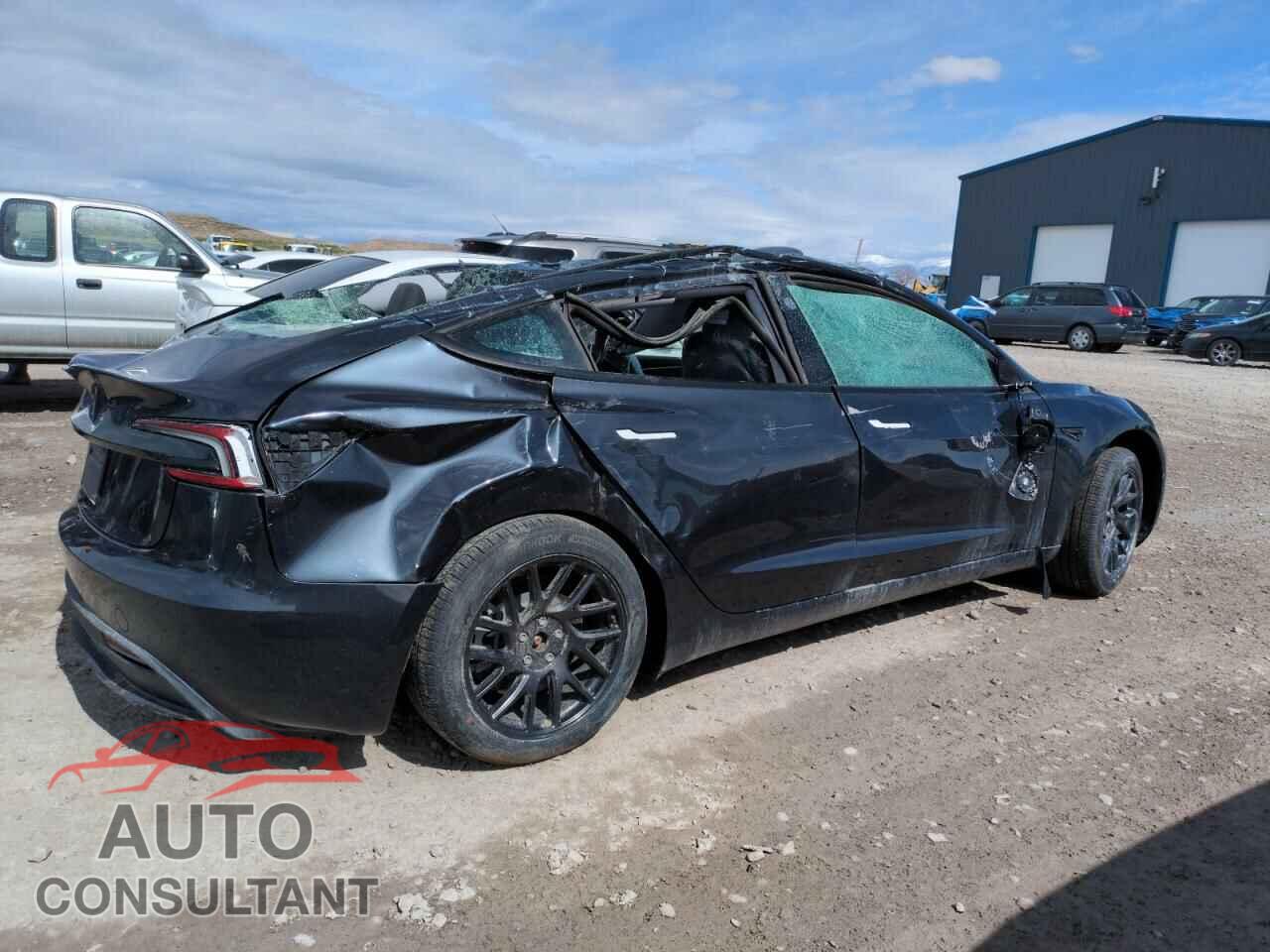 TESLA MODEL 3 2025 - 5YJ3E1EAXSF937657