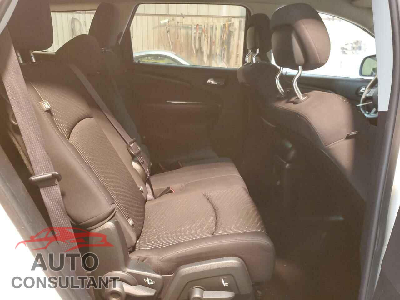 DODGE JOURNEY 2017 - 3C4PDCBG8HT509296