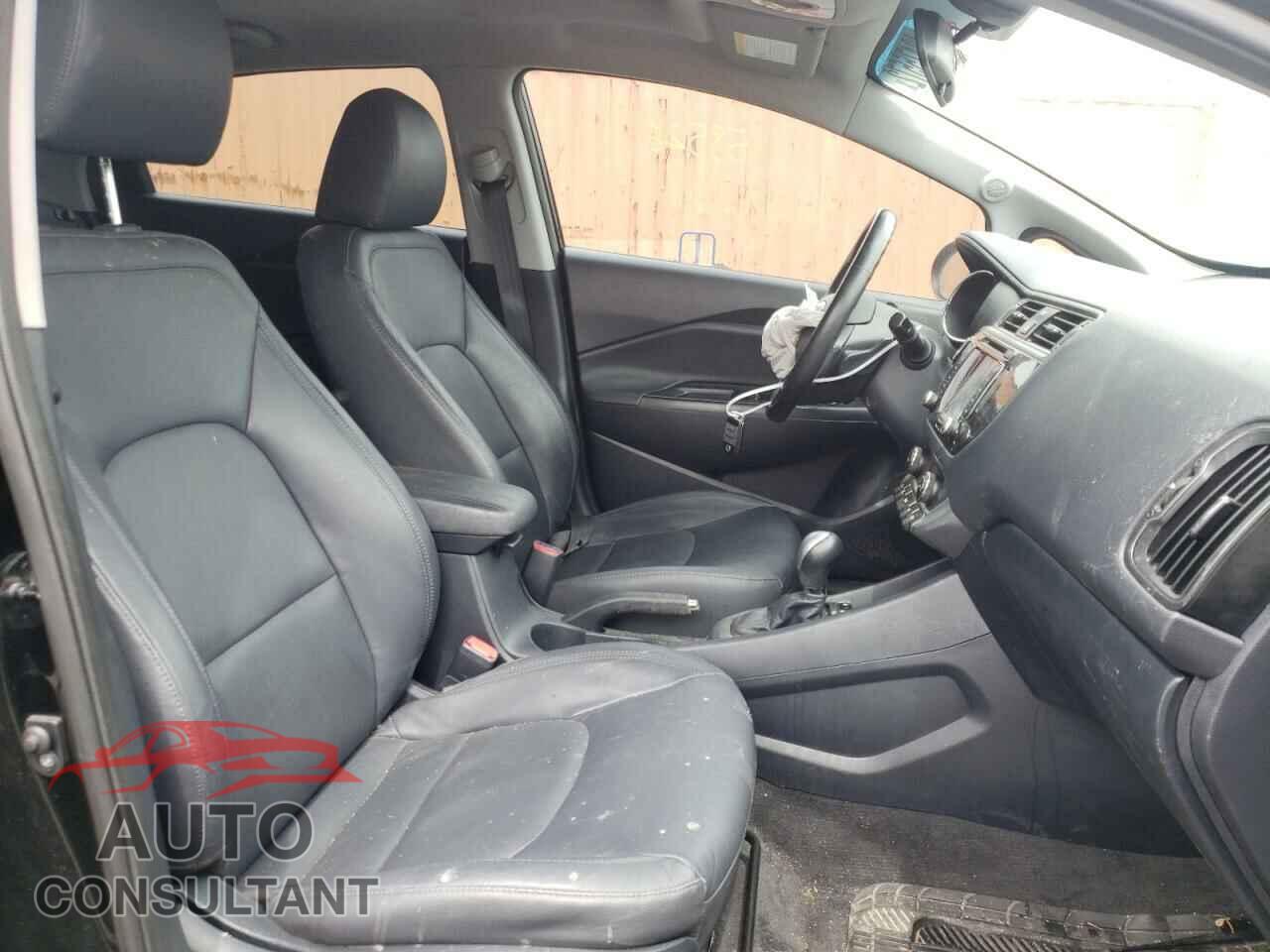 KIA RIO 2016 - KNADN5A39G6740952
