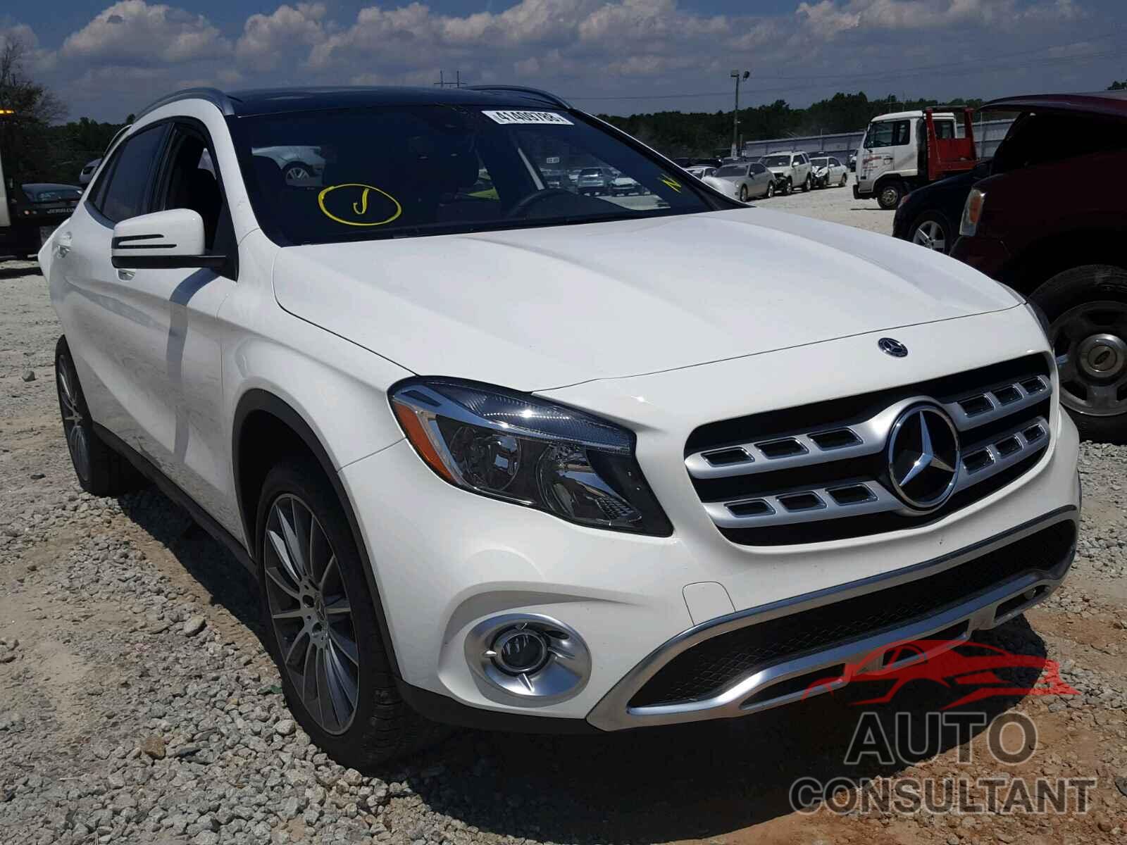 MERCEDES-BENZ GLA 250 2018 - WDCTG4EB1JJ505190