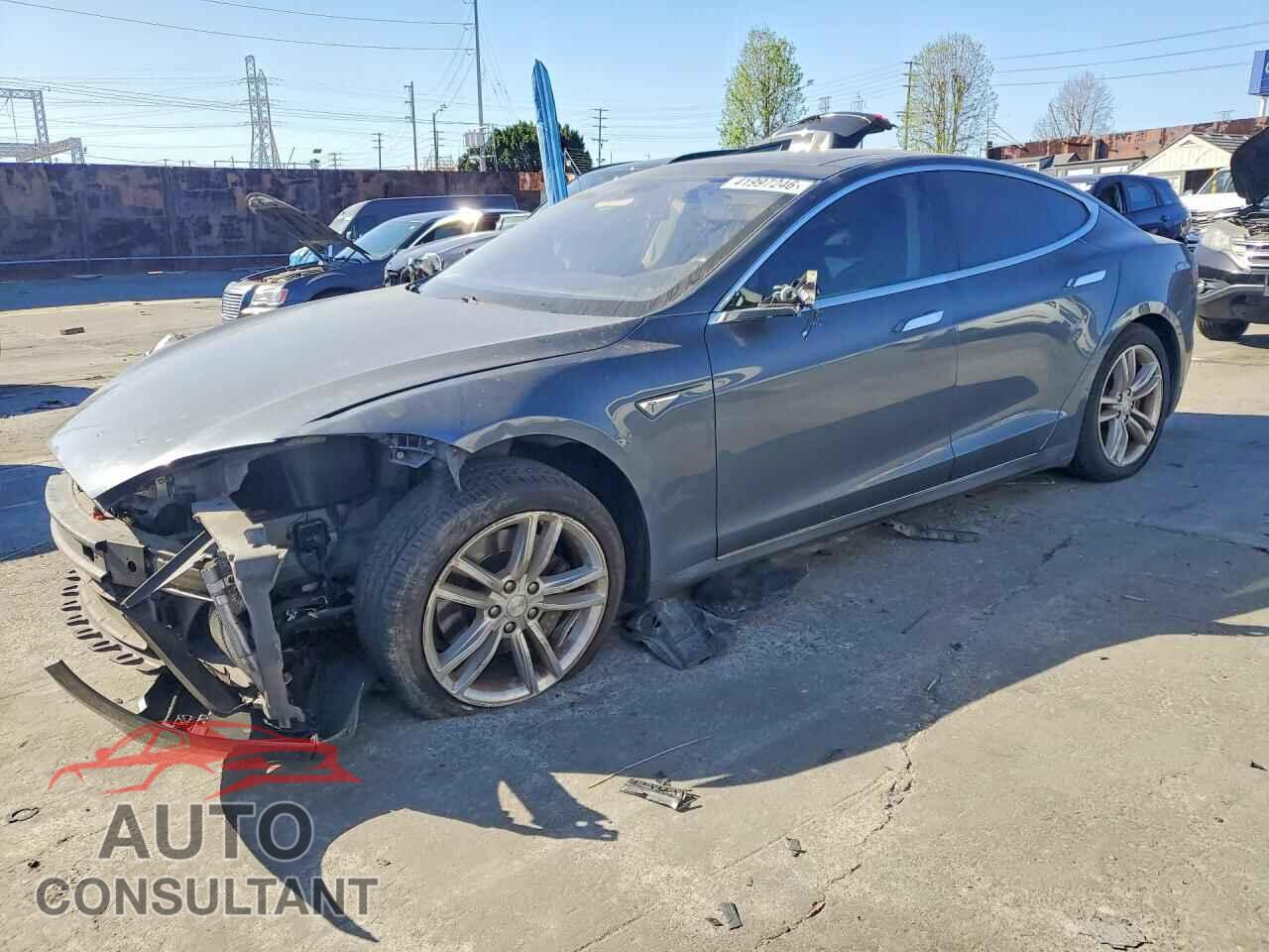 TESLA MODEL S 2013 - 5YJSA1CN9DFP15689