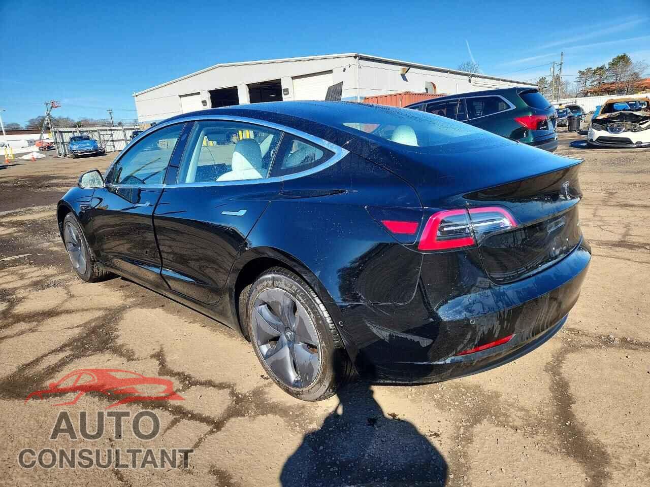 TESLA MODEL 3 2018 - 5YJ3E1EB3JF099155