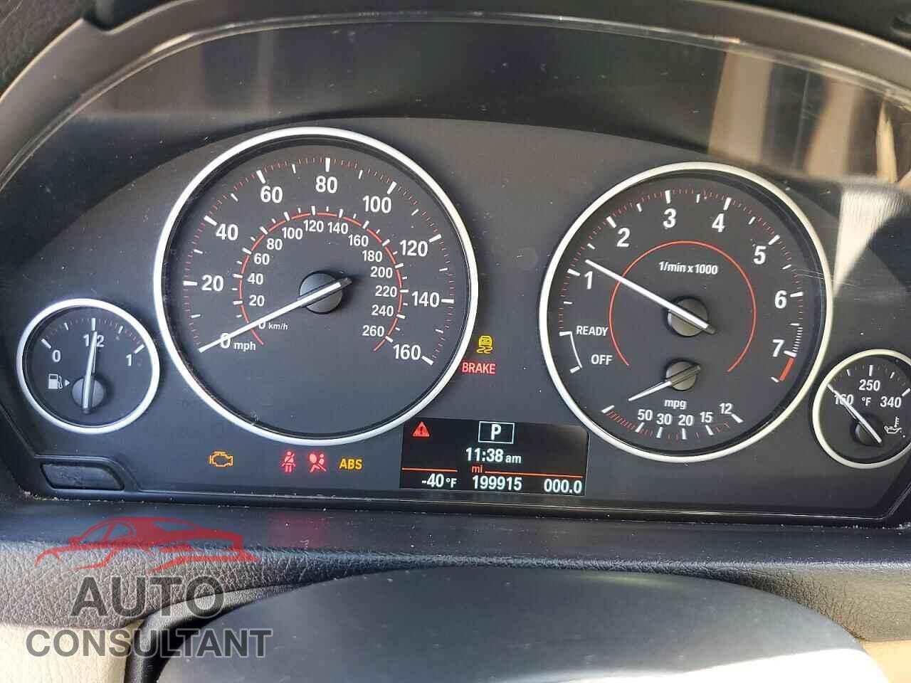 BMW 3 SERIES 2016 - WBA8E9G56GNU29101
