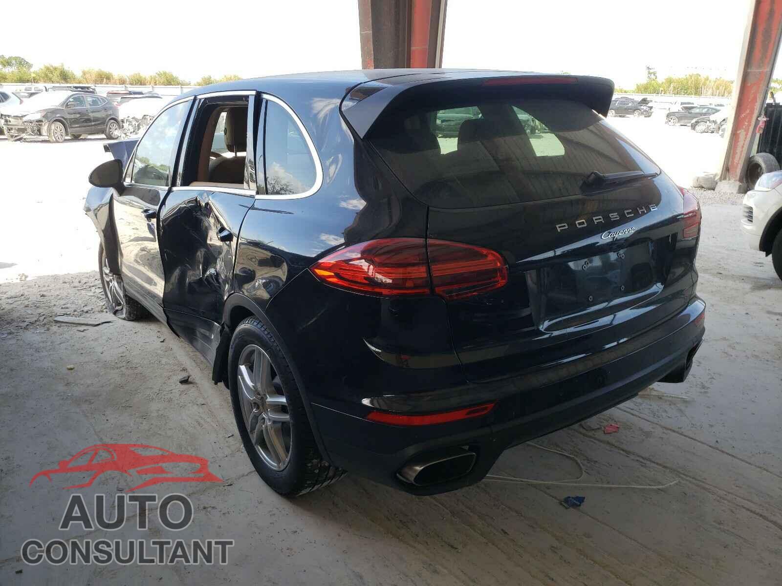 PORSCHE CAYENNE 2016 - WP1AA2A28GLA02289