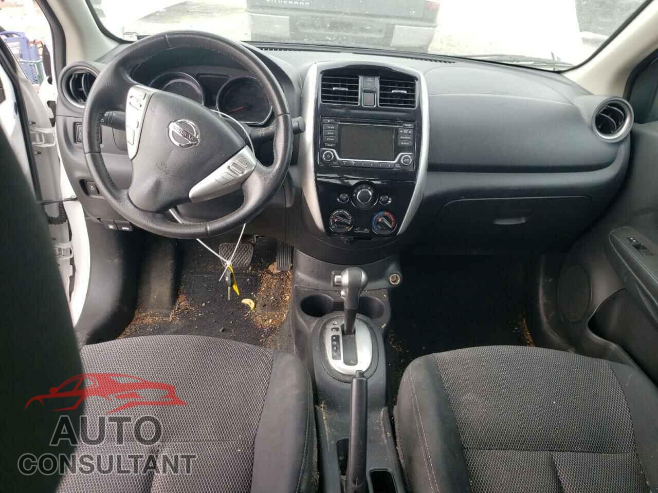 NISSAN VERSA 2017 - 3N1CN7AP3HL834915