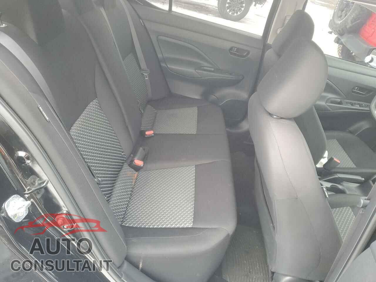 NISSAN VERSA 2021 - 3N1CN8DV5ML818242