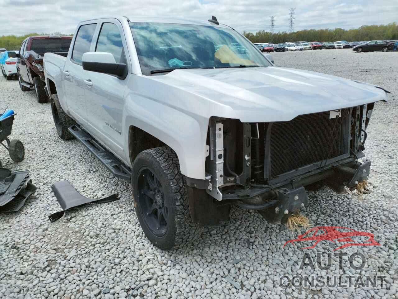 CHEVROLET SILVERADO 2018 - 3GCUKREC3JG641045