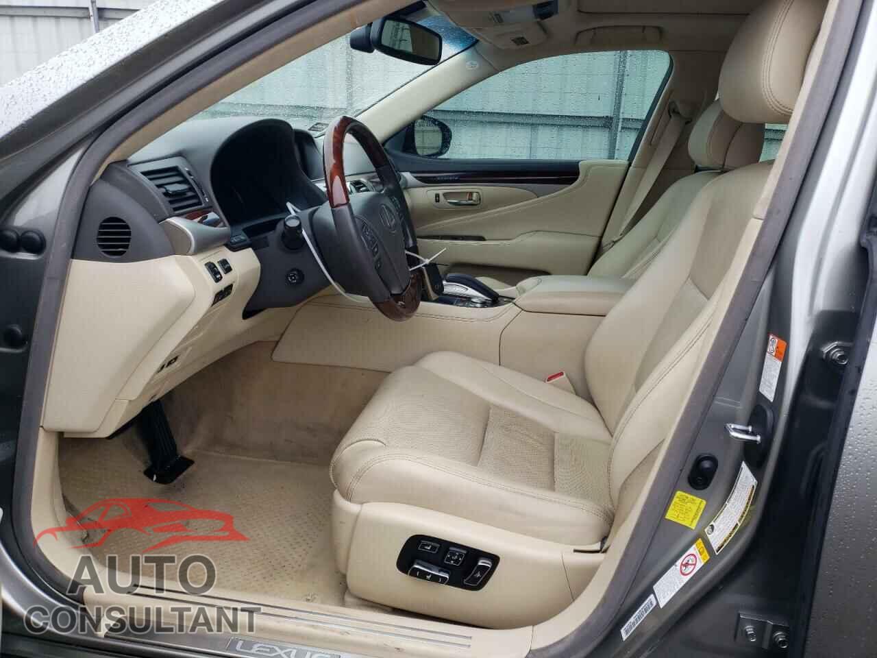 LEXUS LS460 2017 - JTHBL5EF1H5145295