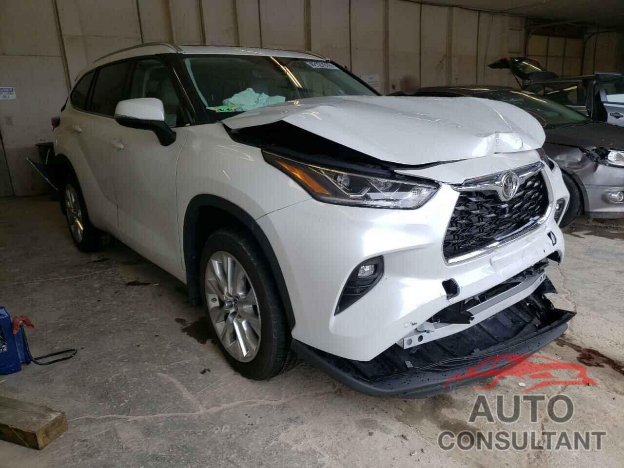 TOYOTA HIGHLANDER 2022 - 5TDYZRAH5NS105669