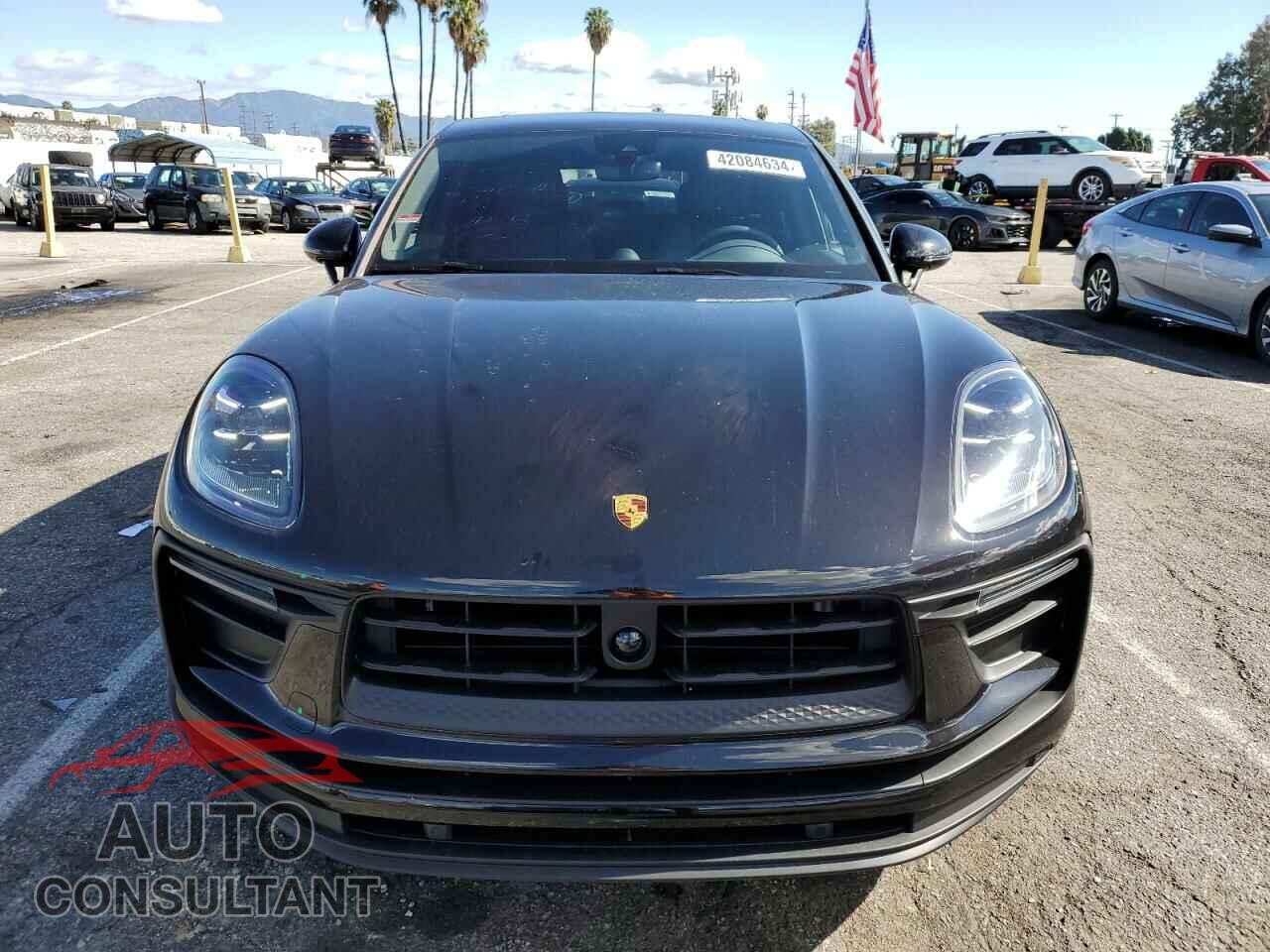 PORSCHE MACAN BASE 2023 - WP1AA2A5XPLB15980